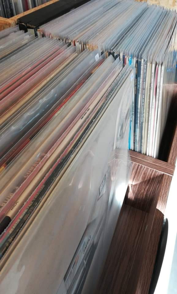 Plademesse/instrument Loppemarked